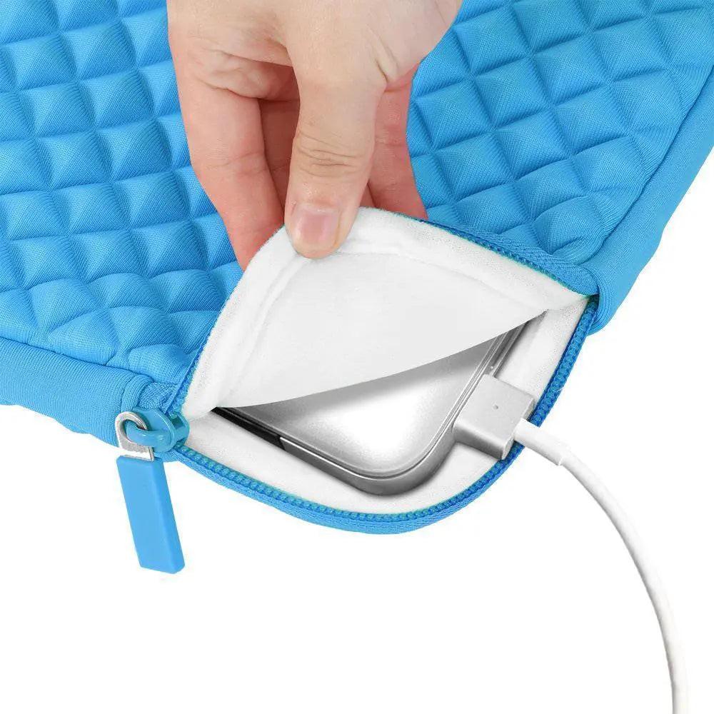 Shock Resistant and Water Repellent Neoprene Laptop Sleeve — Moarmouz