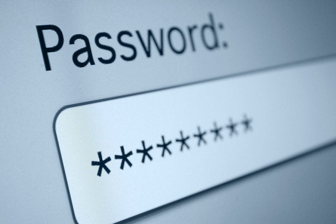 Beware! Hackers can hack now Whatsapp, Telegram and Facebook. - Moarmouz